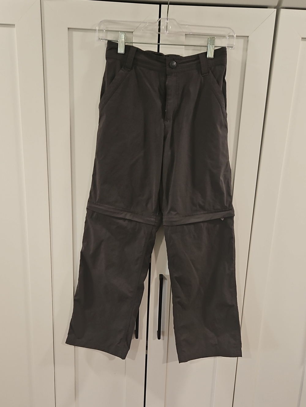 The North Face Black Boy's Convertible Hike Pants. Size Medium.